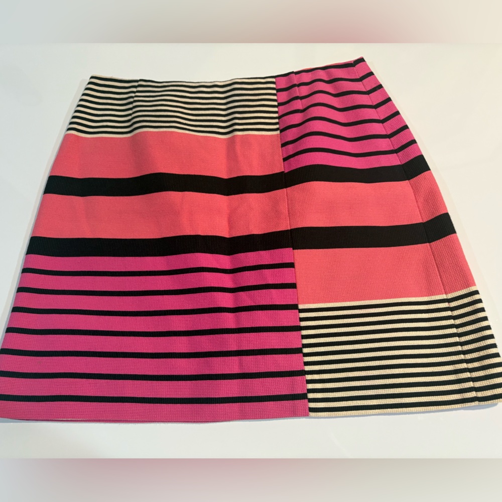 LOFT Pink and Black  colorblock, Striped Mini Skirt size 8 EUC